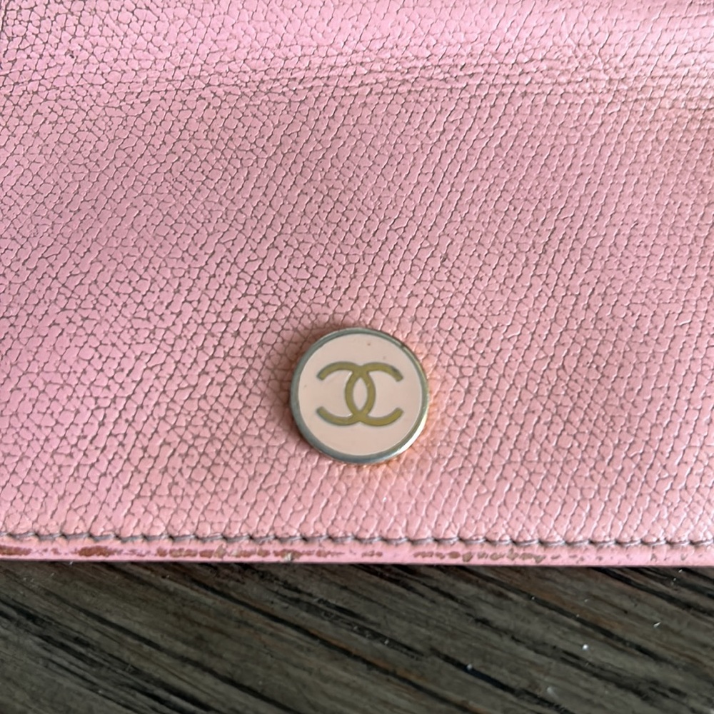 CHANEL Rose Pink Key Case - Picture 13 of 15